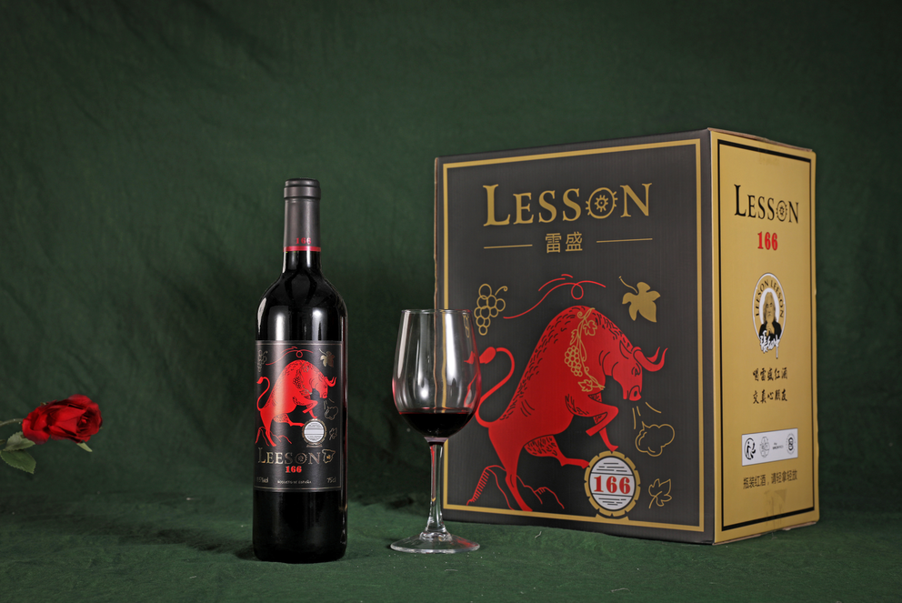 雲倉酒莊的品牌雷盛紅酒LEESON分享到喝紅酒要規避哪些不良習慣