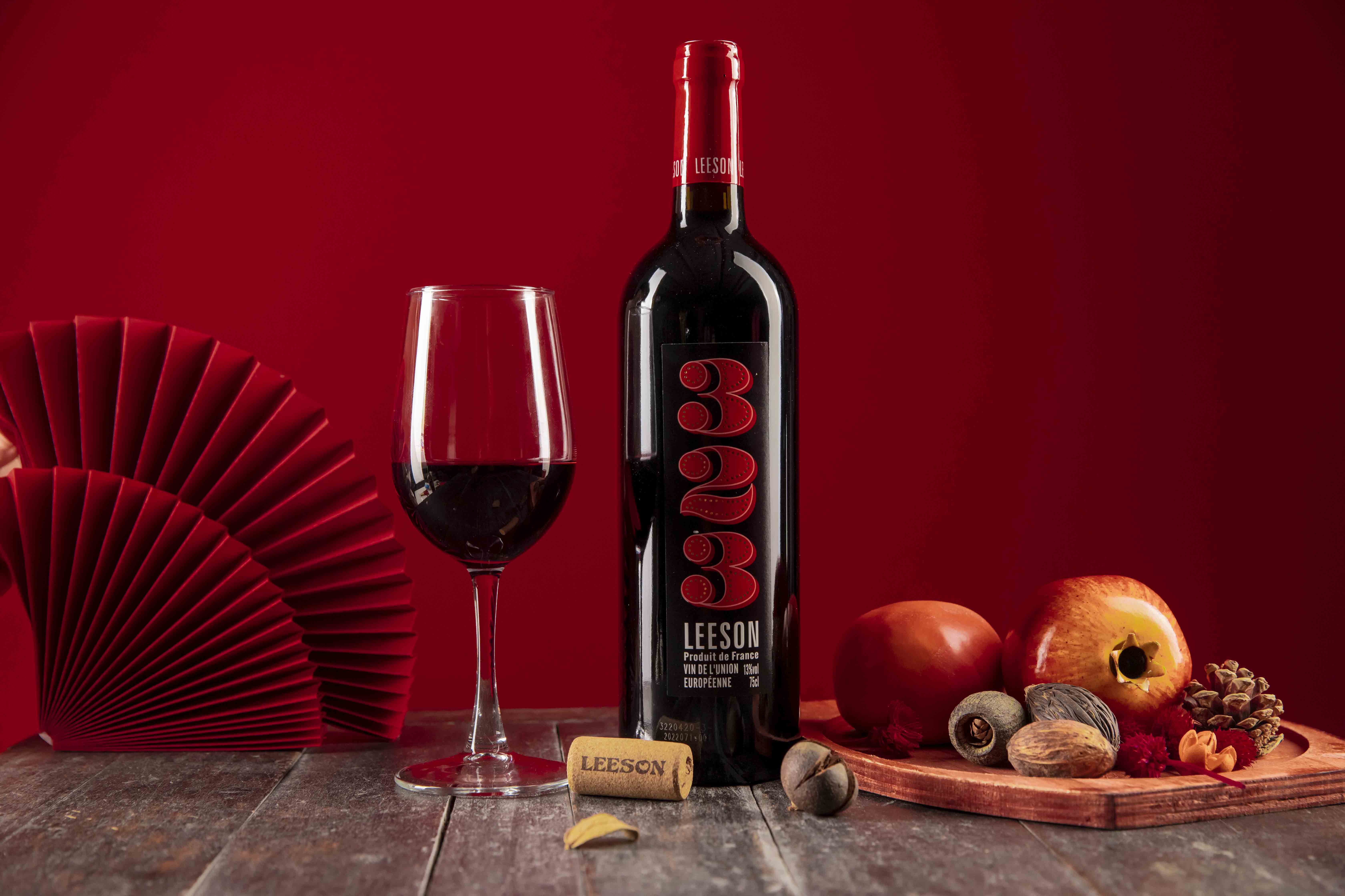 雲倉酒莊品牌雷盛紅酒分享用腳“踩”的葡萄酒更好喝嗎？